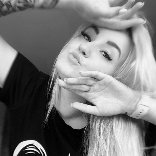 Яна, 8 марта 2026