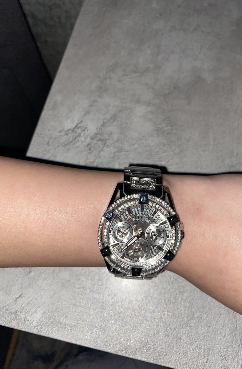 Часы женские GUESS GW0464L2 GUESS GW0464L2: 316l, австрийские